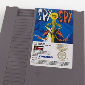 Gioco Nintendo NES: MAD SPY vs SPY - modulo e custodia protettiva KEMCO (PAL-B NOE)