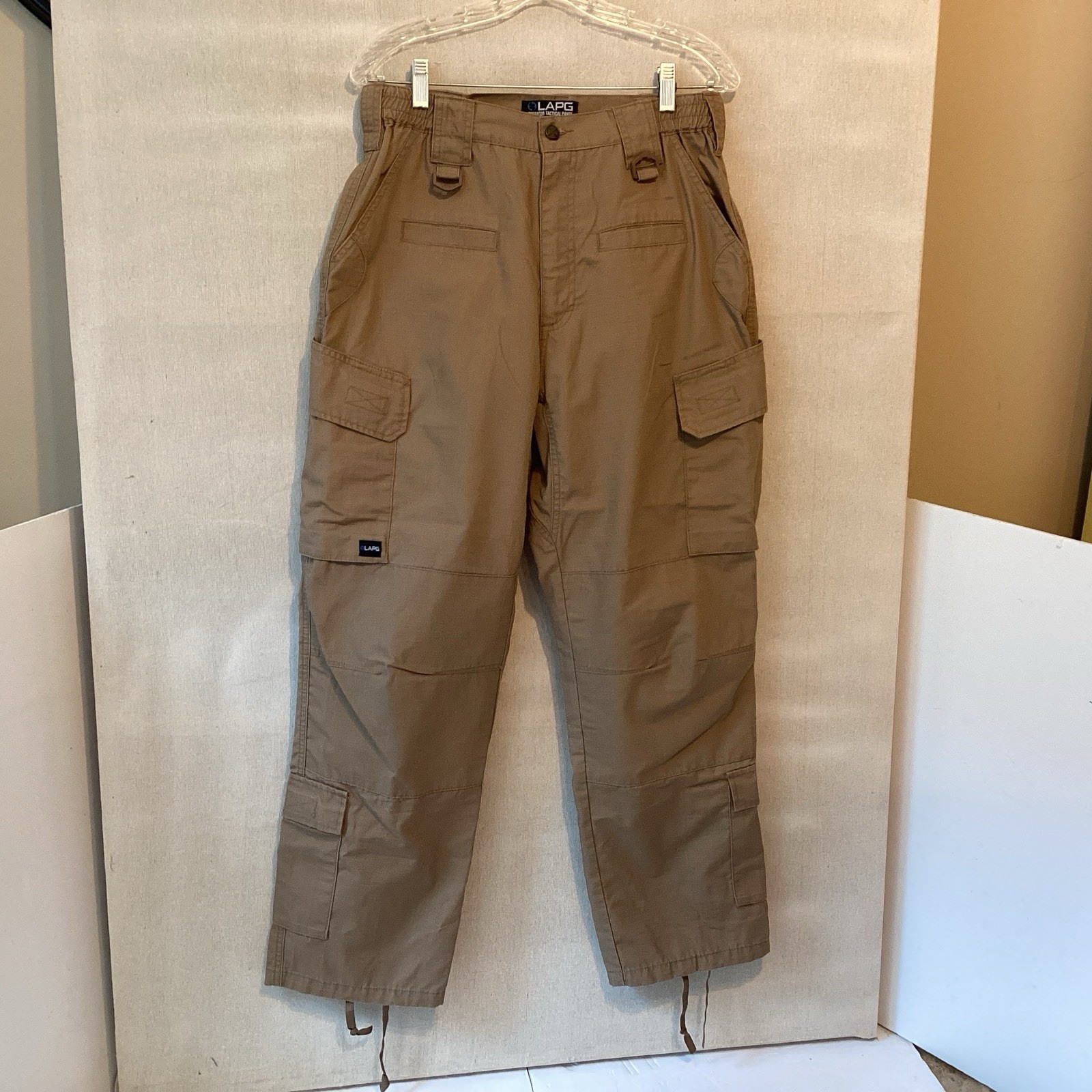tactical pants men’s 32”x30” tan lower leg pockets lapg operator workwear