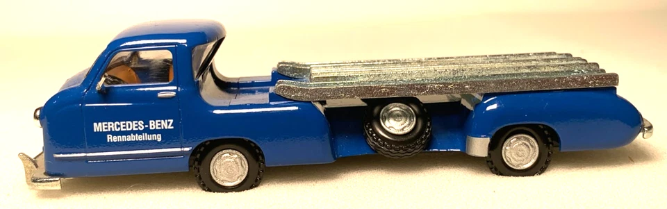 CMC 1954 Mercedes Benz Car Hauler scale 1:43 INV# 0923 - Image 2 of 4