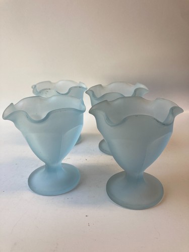 Indiana Glass Co Frosted Blue Sundae Dishes Cups Milk Glass Set of 4 - Picture 3 of 5