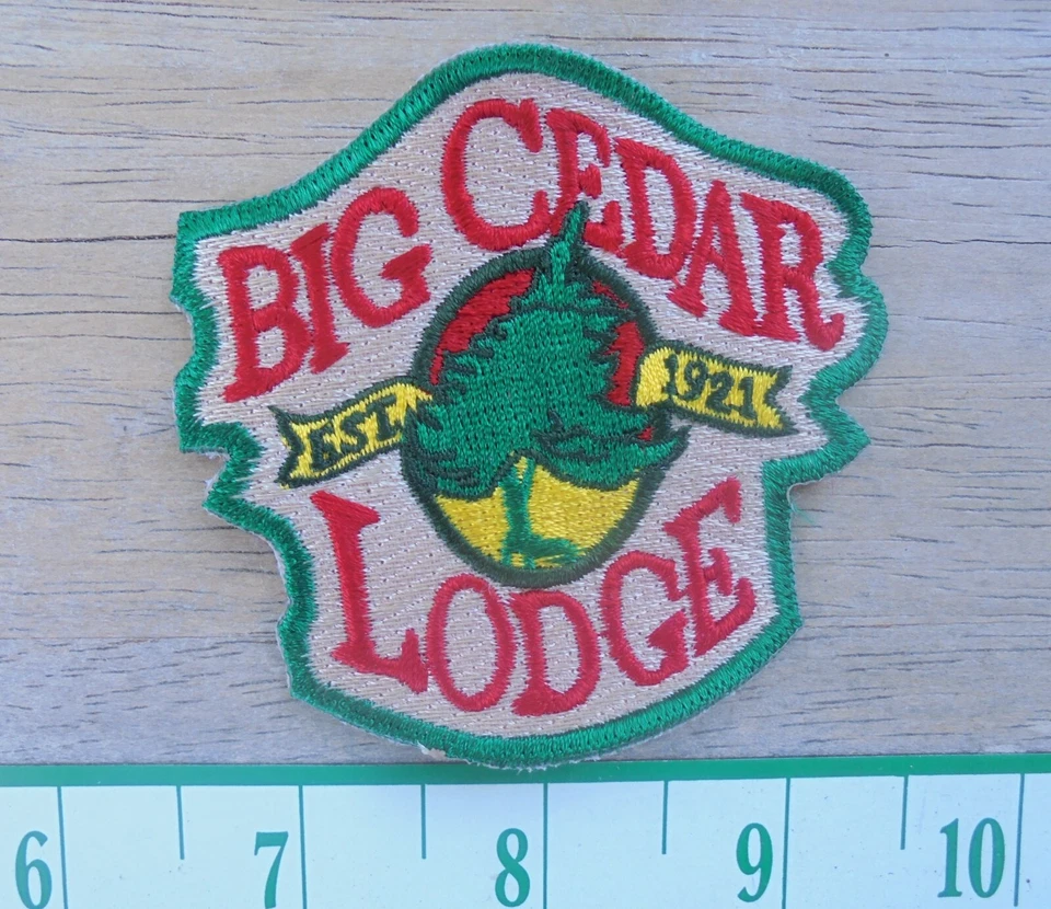 LODGING HUNTING NEAT " BIG CEDAR LODGE EST 1921"" SEW ON CLOTH PATCH 2.75"X 2.75