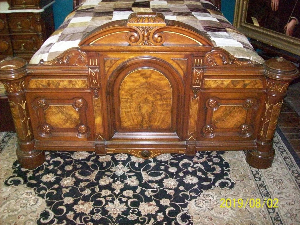 Antique American Renaissance Revival 3 Pc Bedroon Set Impressive Walnut - Image 3 of 4