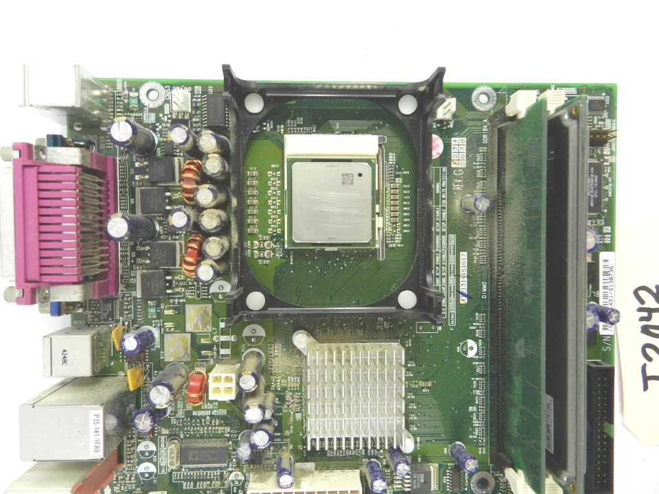 eMachines 137001 Motherboard 640 MB RAM  Intel '02 Celeron  2 GHZ D121 - Image 3 of 4