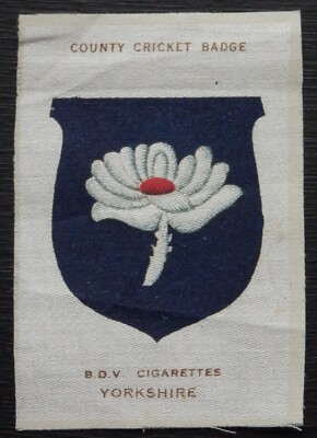 YORKSHIRE County Cricket Abzeichen ausgestellt 1921 von Godfrey Phillips SEIDE 