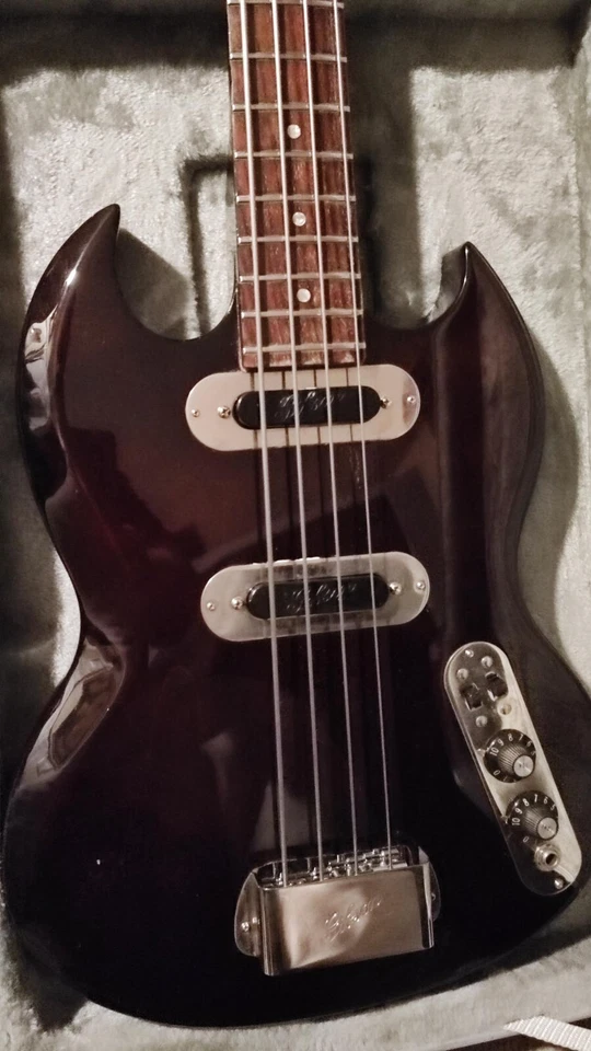 Красивый оригинальный 1971 редкая «GIBSON SB-400 BASS» орехового цвета с жестким чехлом - Изображение 2 из 4