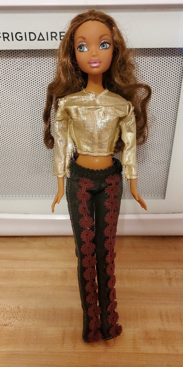 My Scene Barbie Doll With Clothes 1999 Mattel Brown Skin /Blue