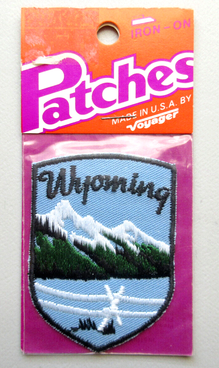 WYOMING SOUVENIR & TRAVEL MADE IN U.S.A. BY VOYAGER COLLECTIBLE IRON ON PATCH
