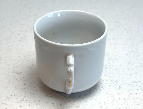 Antique Porcelain Baby Mug with Gold Gilded Script – Germany or Austria – Victor - Picture 4 of 5