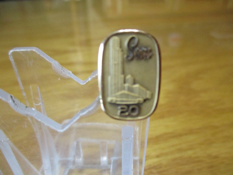 Sears 20 Year 1/10 10K Gold Filled Employee Service Award Pin, Sears Tower Sears