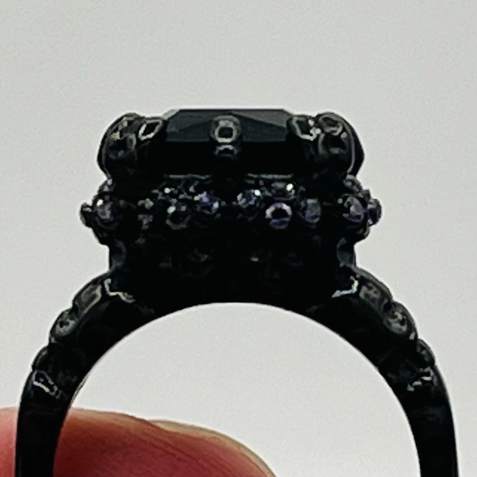 Skull Black Glass With Lavender Accent stones Ring Size 6 Gothic Style - Image 3 of 4