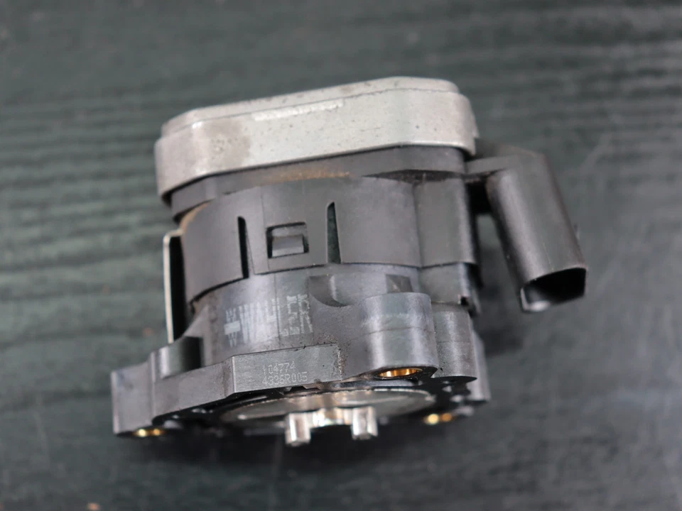 Mercedes W245 200CDI EGR Valve Exhaust Gas Recirculation Valve 00005320C4 109315 - Image 3 of 4