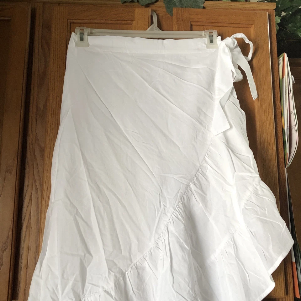 Falda MIDI Vince Camuto Para Mujer Volantes Ojales Algodón Envolvente Blanca Talla Pequeña ** Foto 4 de 4