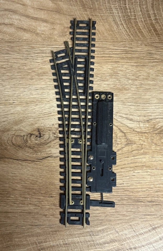 Ho Scale Right & Left Switch Tracks Untested (Tyco, Atlas, Yugoslavia) & other - Image 2 of 4