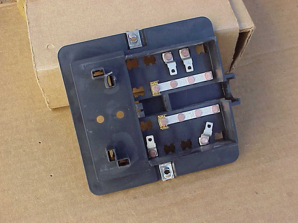 1976 77 Dodge Plymouth Truck FUSE BLOCK NOS MoPar Adventurer 1976 77 Dodge Plymouth Truck FUSE BLOCK NOS MoPar Adventurer