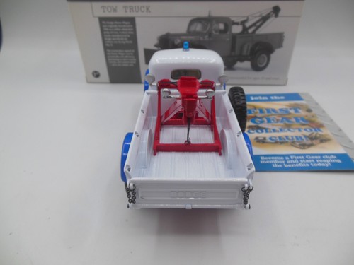 First Gear 19-2473 Dodge Power Wagon Tow Truck Malcolm Gulf Services 1:30 Scale - Picture 5 of 12