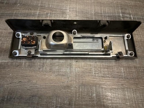 1980-1985 Cadillac Brougham RIGHT REAR Window Switch Plate - Picture 5 of 5