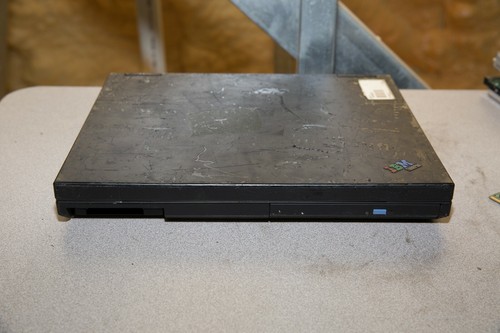 Vintage IBM ThinkPad 600E 2645-4AU Pentium II 366MHz 288MB RAM 16GB SSD Win98 - Picture 8 of 10