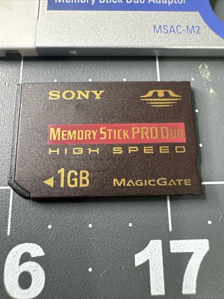 Genuine Sony memory stick duo magicgate 1GB High speed w/adaptor MSAC-M2 camera - Image 3 of 4