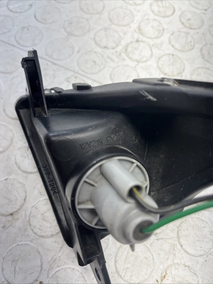 2009-2012 KAWASAKI NINJA ZX6R ZX600R ПРАВЫЙ ПЕРЕДНИЙ ПОВОРОТНИК УКАЗАТЕЛЬ OEM - Изображение 4 из 4