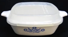 Vintage Corning Ware Cornflower Blue P-41-B 12oz Plastic Lidded Container.