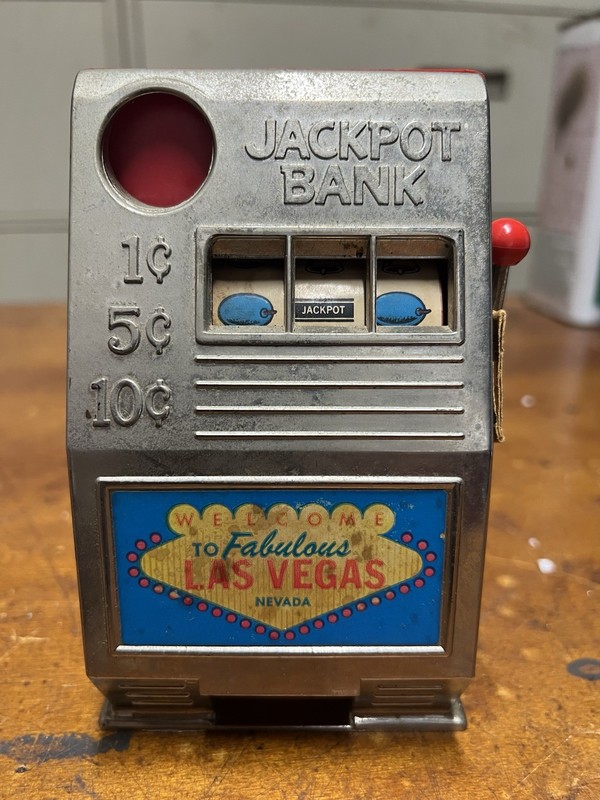 VTG ~ JACKPOT BANK LAS VEGAS CASINO SLOT MACHINE TOY COIN BANK RED LEVER RENO