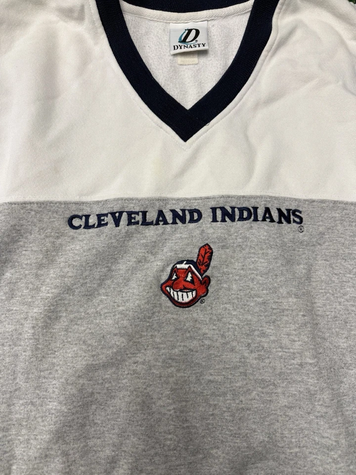Vintage Cleveland Indians V-neck Pullover Gray and White Sweater Medium - Image 4 of 4