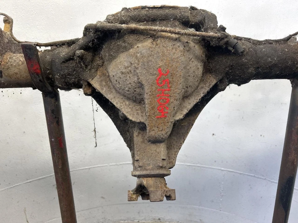 Крышка с 10 болтами для задней оси 4 рычага подвески Chevrolet Pass 1965-1970 годов выпуска - Изображение 3 из 4