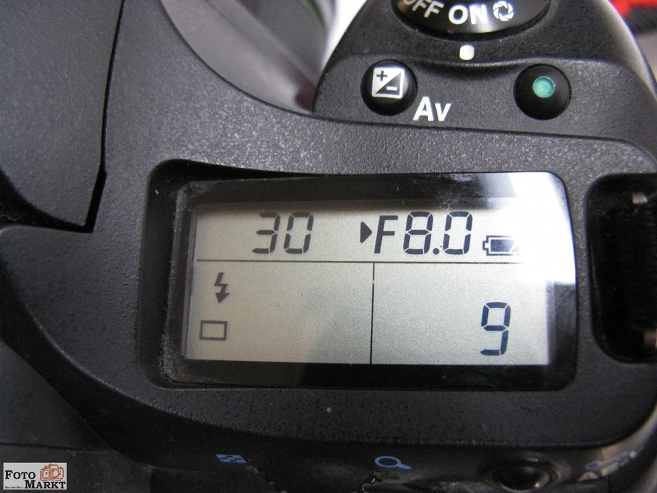 Pentax K200D Digitalkamera Spiegelreflex + Zoom-Objektiv SMC-DA 18-55/3,5-5,6 AL - Bild 4 von 4