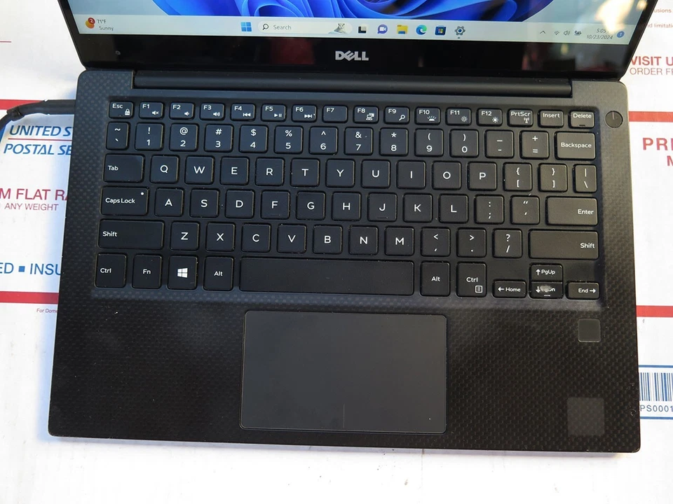13.3" Dell XPS 13 9360 Laptop i5-8250U 1.60GHz 8GB RAM 128GB SSD touch screen - Image 4 of 4