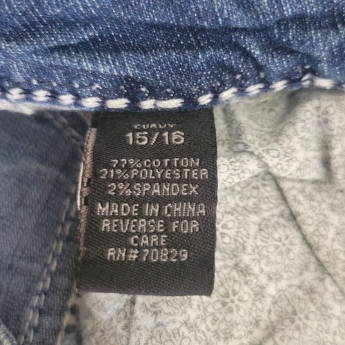 Size 15/16 Women's Rue 21 Curvy Jean Capri Distressed W = 36 I = 20 - Picture 14 of 16