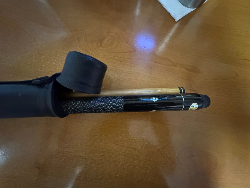 HARVARD POOL STICK - 20 OZ  -  58 INCH - WITH TRAVEL CASE - MINT CONDITION - Image 4 of 4