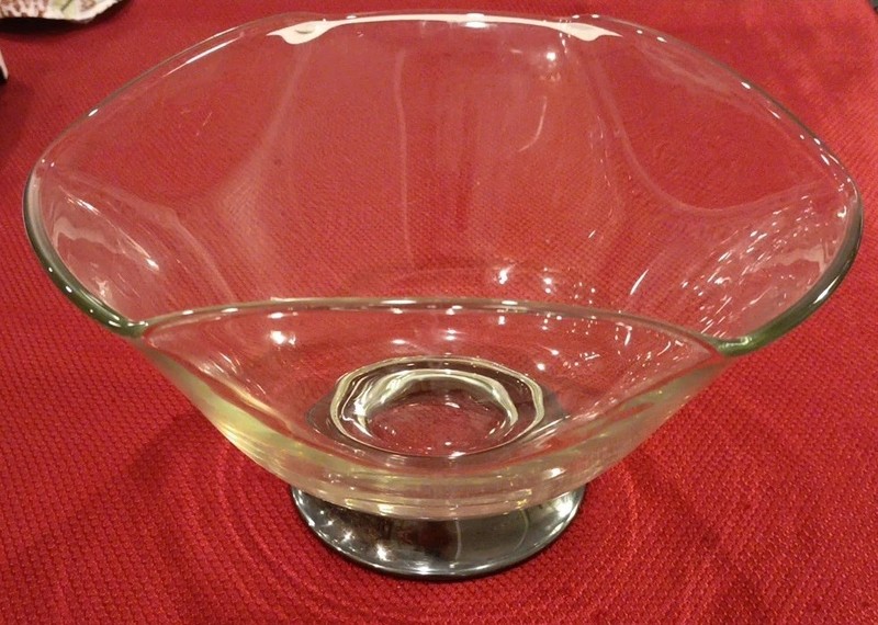 Vintage W & S Blackinton Ruffled Glass Fruit Bowl. Silver Base. 10" x 6". Nice!