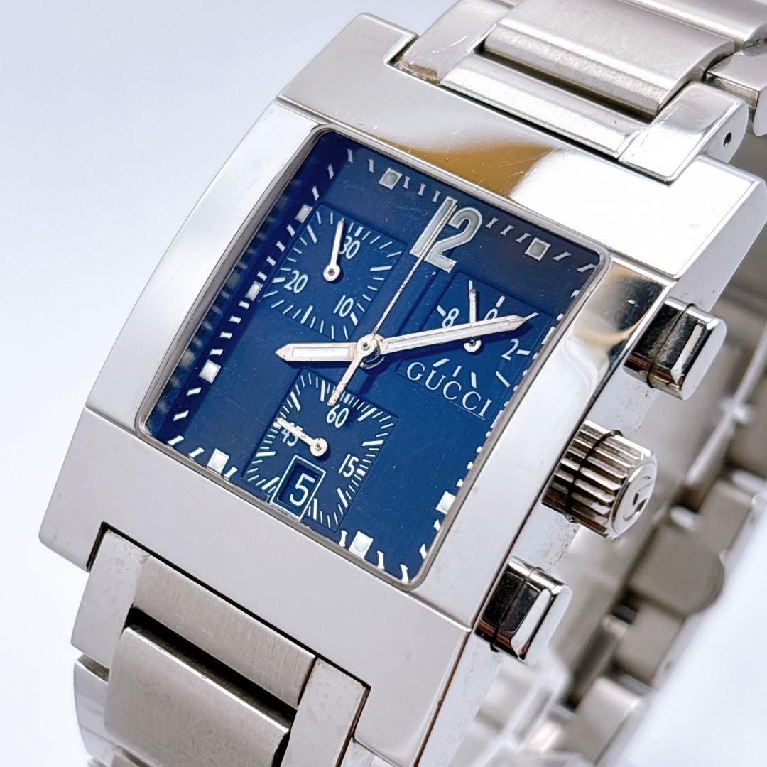 291 Gucci 7700 Chronograph Date Square Watch
