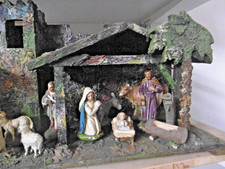 uralte   Krippe Weihnachtskrippe  Krippenfiguren ,