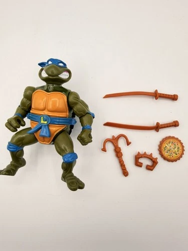 Vintage TMNT Ninja Turtles Figure Storage Shell Leonardo 1990 Near complete