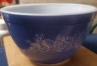 Vtg Pyrex Colonial Mist on Blue Mixing Bowl on Blue Small 750 ml One Chip on Rim
