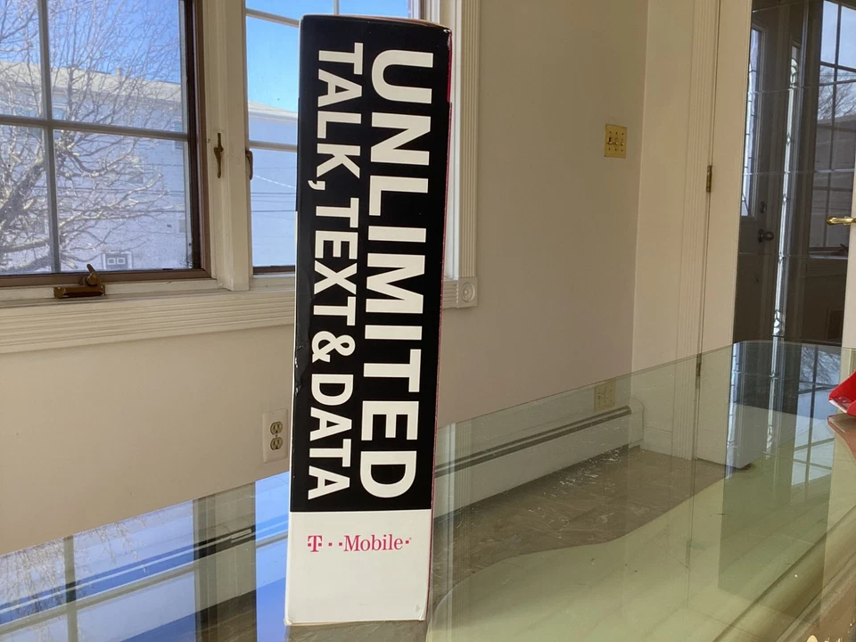 BRAND NEW SEALED IN FACTORY BOX Microsoft Lumia 435 Phone New T Mobile,WINDOWS - Image 2 of 4