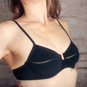 La Perla 32C Black Peekaboo Eyelet Balconette Bra Underwire Designer