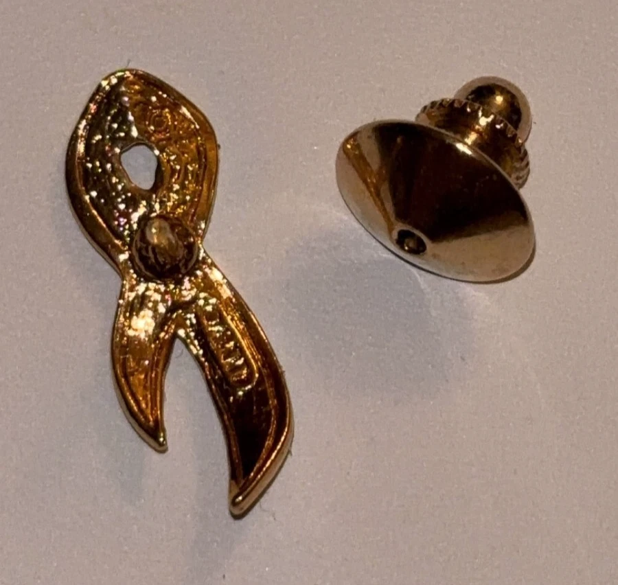 Avon Pink Enamel Ribbon Tie Tack Lapel Pin - Image 2 of 4