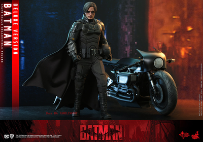 Hot Toys MMS639 1/6 The Batman - Batman Deluxe Version Action