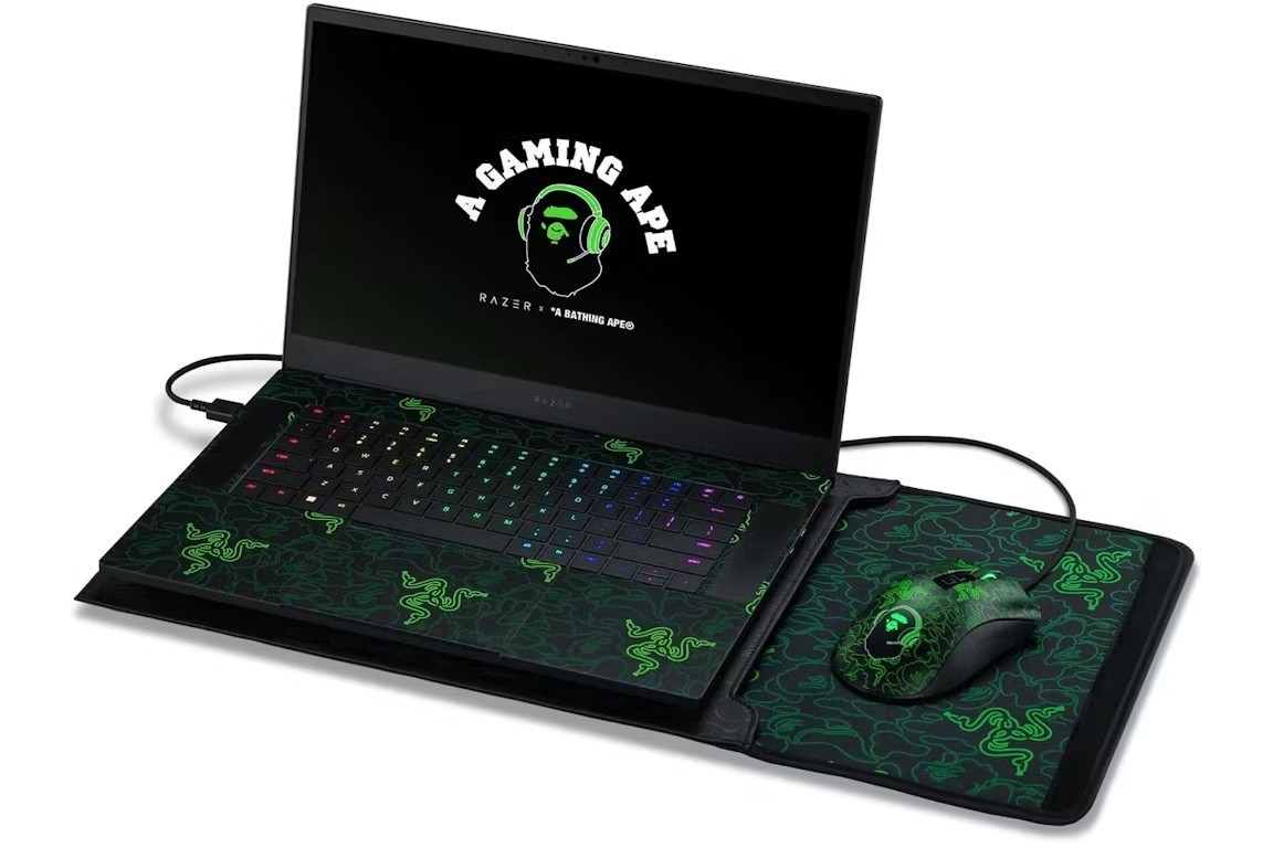 bape X built laptop sleeve 12inch～13inch RAZER X A BATHING APE BAPE NEON CAMO 15.6