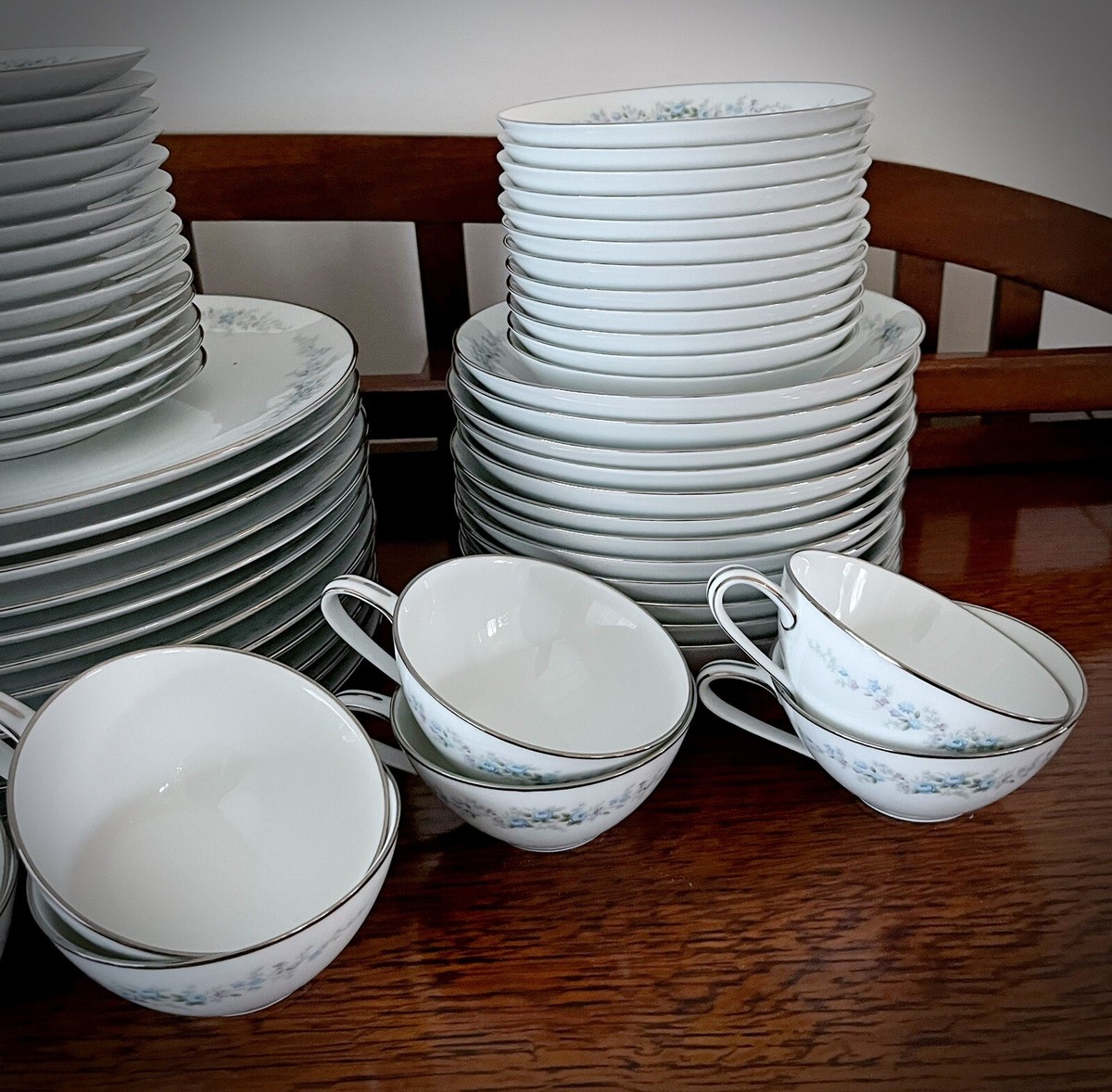 Beautiful Mid Century Noritake Roseberry China Set - Service For