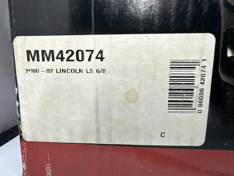 Máscara/sujetador frontal NIOB Covercraft ajuste personalizado Lincoln LS 2000-02 DESCONTINUADO Foto 2 de 4