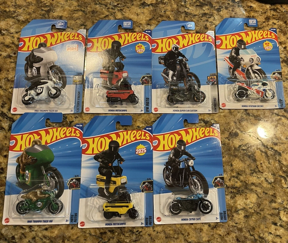 Hot Wheels Treasure Hunt Motorcycle Diecast & Toy Vehicles for