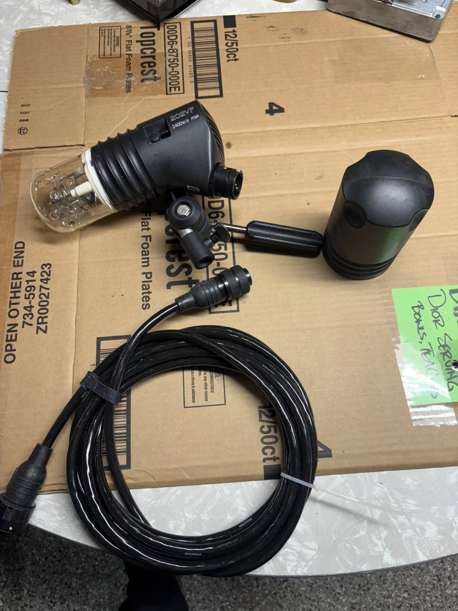 Speedotron Camera Flash Heads and Power Supplies for sale | eBay
