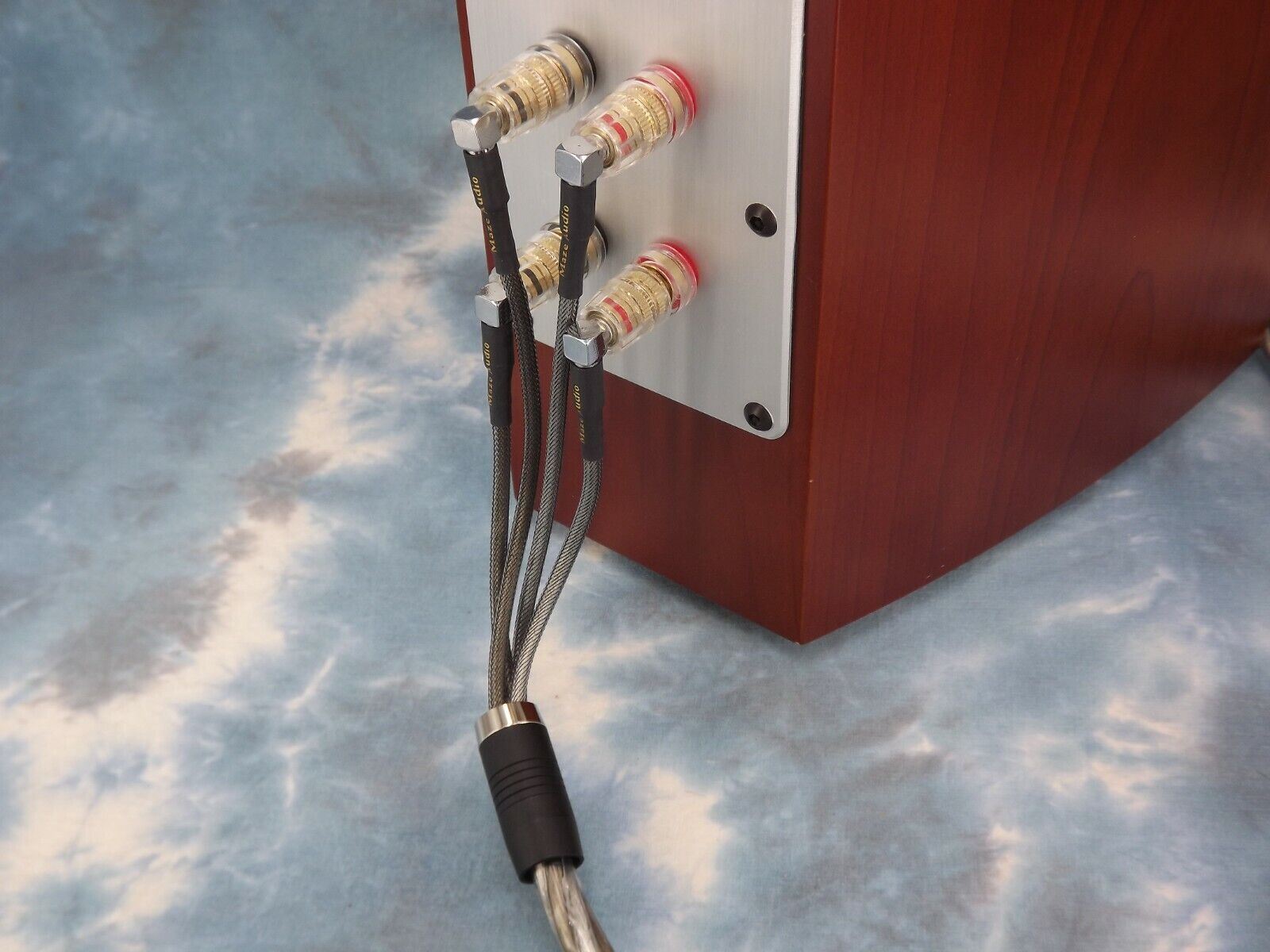 Maze Audio 9 GA Ultra Twist Speaker Cables Smoke/Clear, BiWire eBay