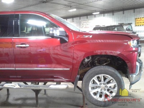 Chevy Silverado 1500 2019 camioneta volante negro - Imagen 10 de 12