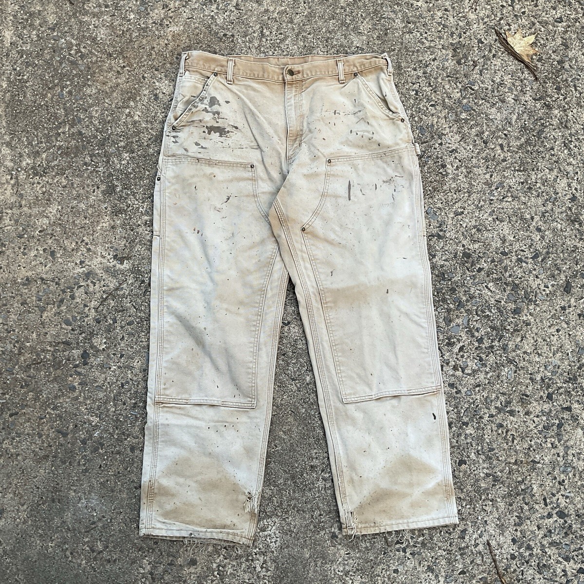 Vintage Thrashed Carhartt B 138 BRN Double Knee Carpenter Work