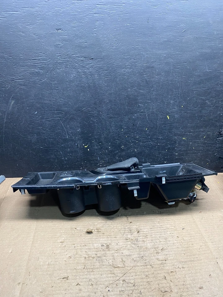 2011 a 2014 Hyundai Sonata câmbio central porta-copo console acabamento Q6847 DG - Imagem 3 de 4