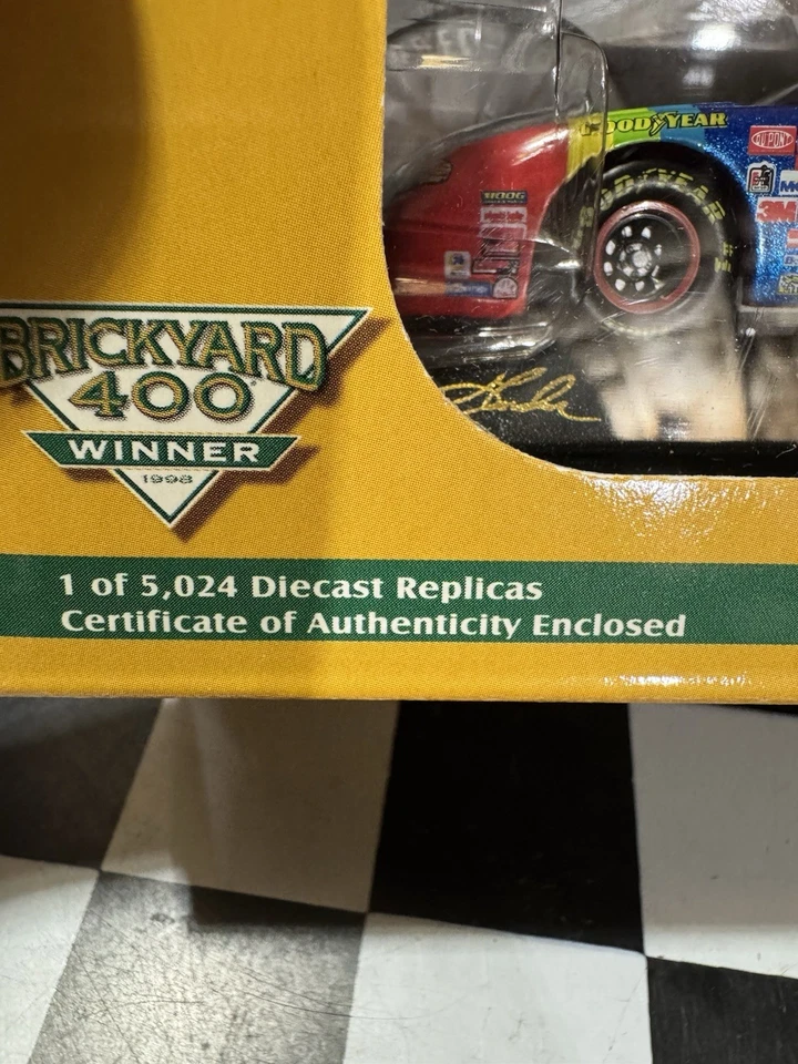 Jeff Gordon #24 DuPont Brickyard 400 Winner 1999 1/43 Nascar Diecast W/ Case! - Image 4 of 4